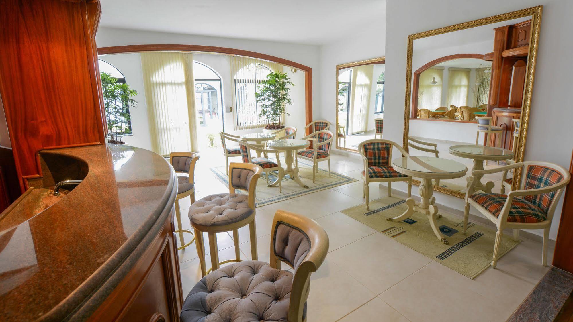 Hotel Biazi Paradise 3*