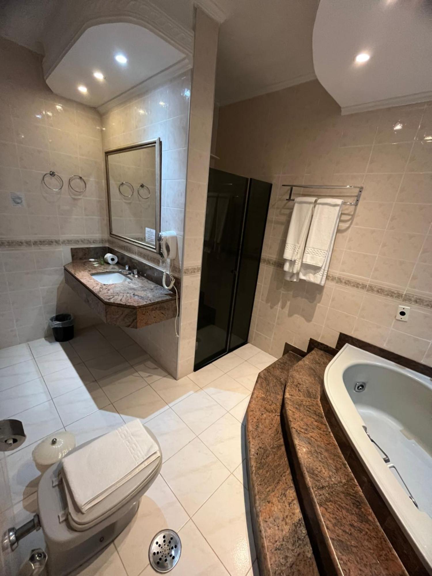 Biazi Paradise Hotel