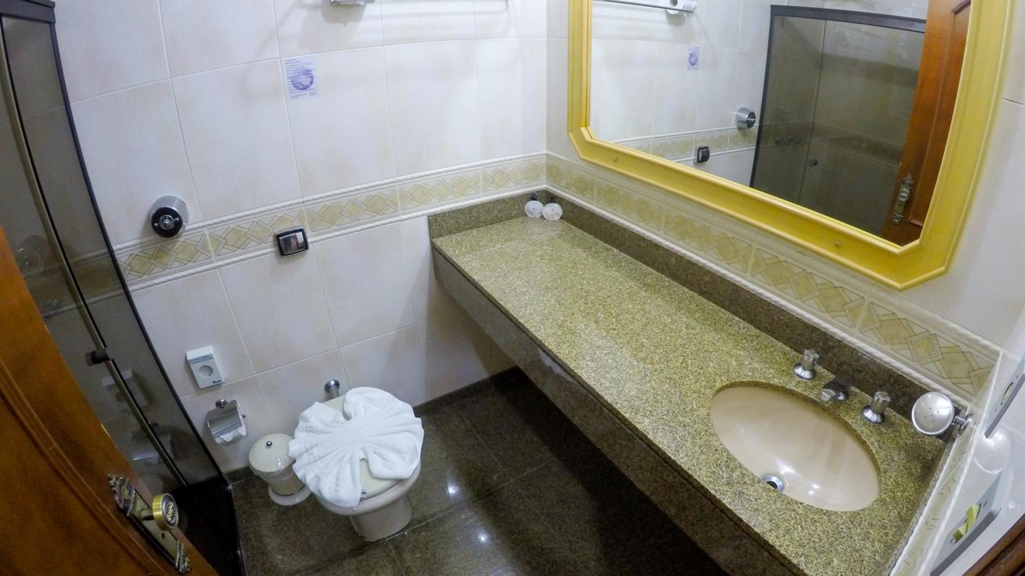 Biazi Paradise Hotel 3*